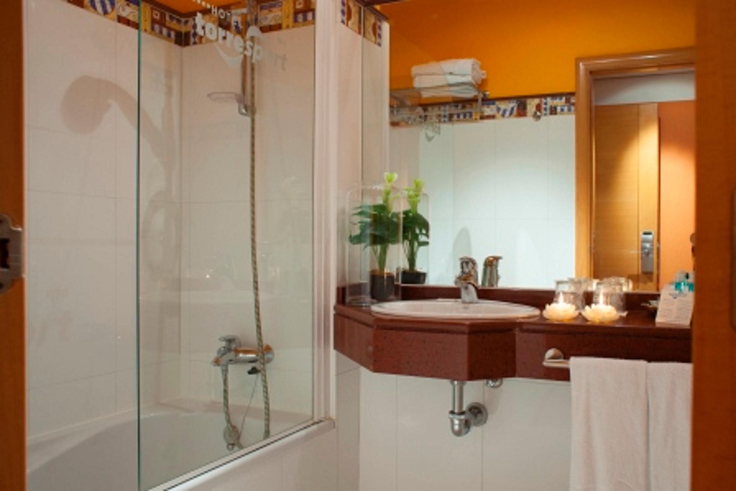 Hotel Torresport Torrelavega Eksteriør billede