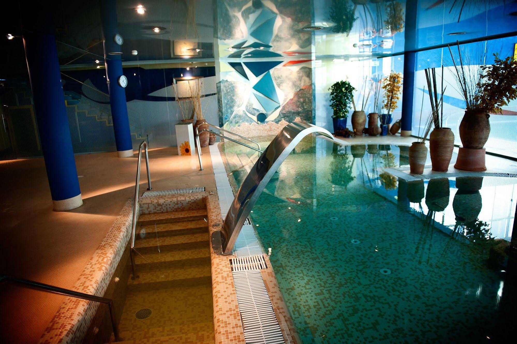 Hotel Torresport Torrelavega Eksteriør billede